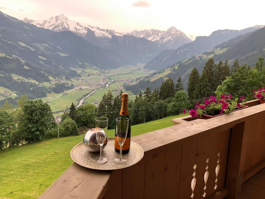 Ferienhaus Zillertal Panorama Blick Balkon Sauna Zellberg Екстериор снимка