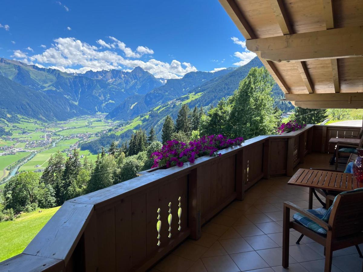 Ferienhaus Zillertal Panorama Blick Balkon Sauna Zellberg Екстериор снимка